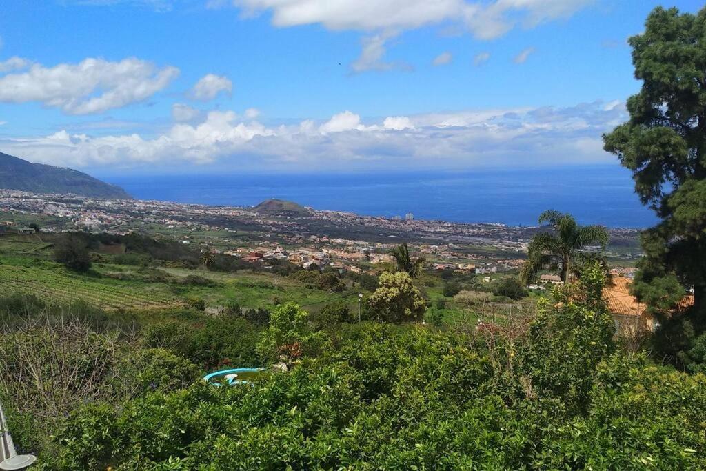 Apartment With Huge Deck Nestled In Marvelous Gardens - Nidos ラ・オロタバ エクステリア 写真