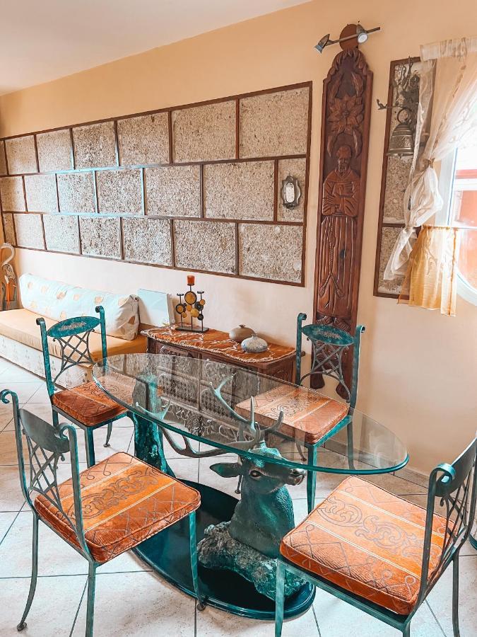 Apartment With Huge Deck Nestled In Marvelous Gardens - Nidos ラ・オロタバ エクステリア 写真