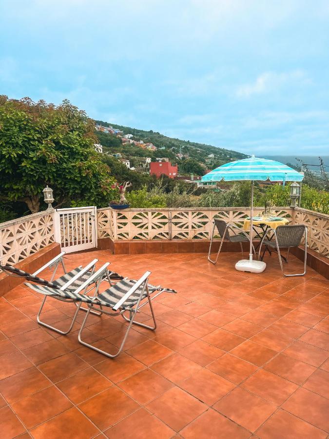 Apartment With Huge Deck Nestled In Marvelous Gardens - Nidos ラ・オロタバ エクステリア 写真
