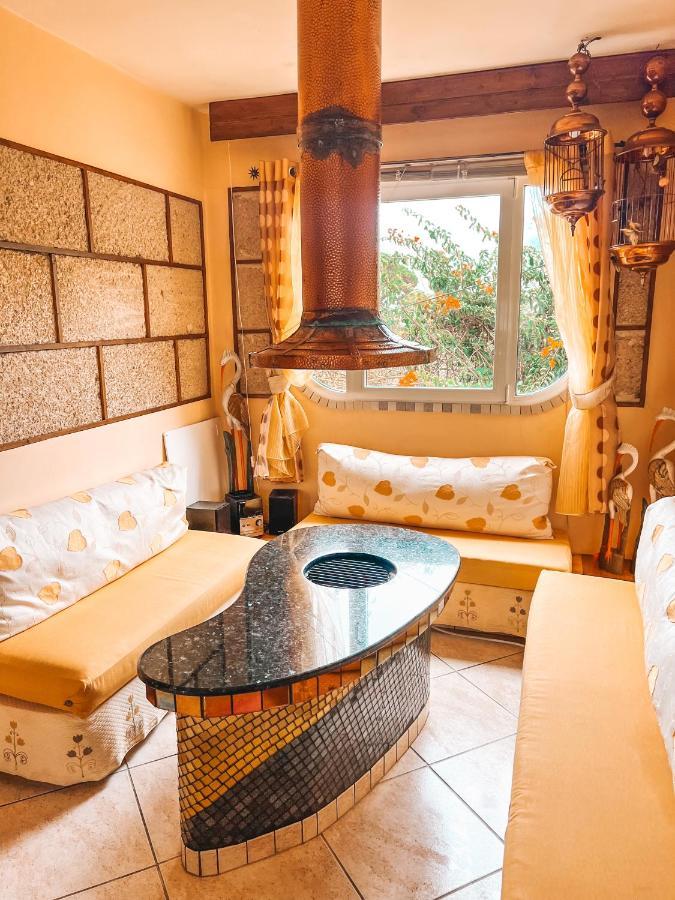 Apartment With Huge Deck Nestled In Marvelous Gardens - Nidos ラ・オロタバ エクステリア 写真
